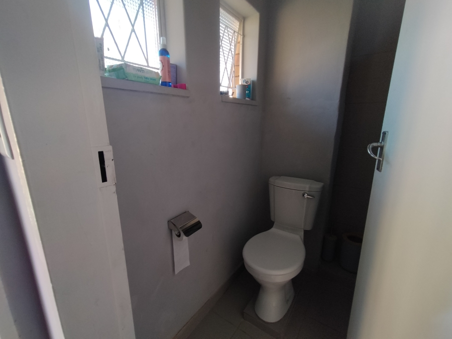 To Let 1 Bedroom Property for Rent in Meiringspark North West